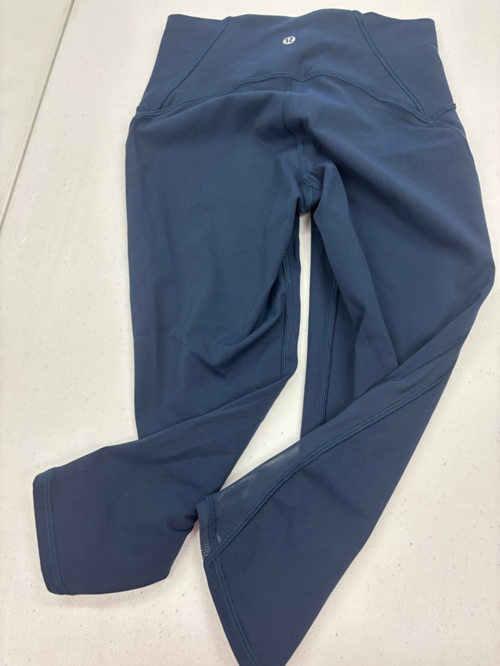 LULULEMON LEGGINGS YOGA SPORT PANTS WOMEN SMALL  NAVY BLUE